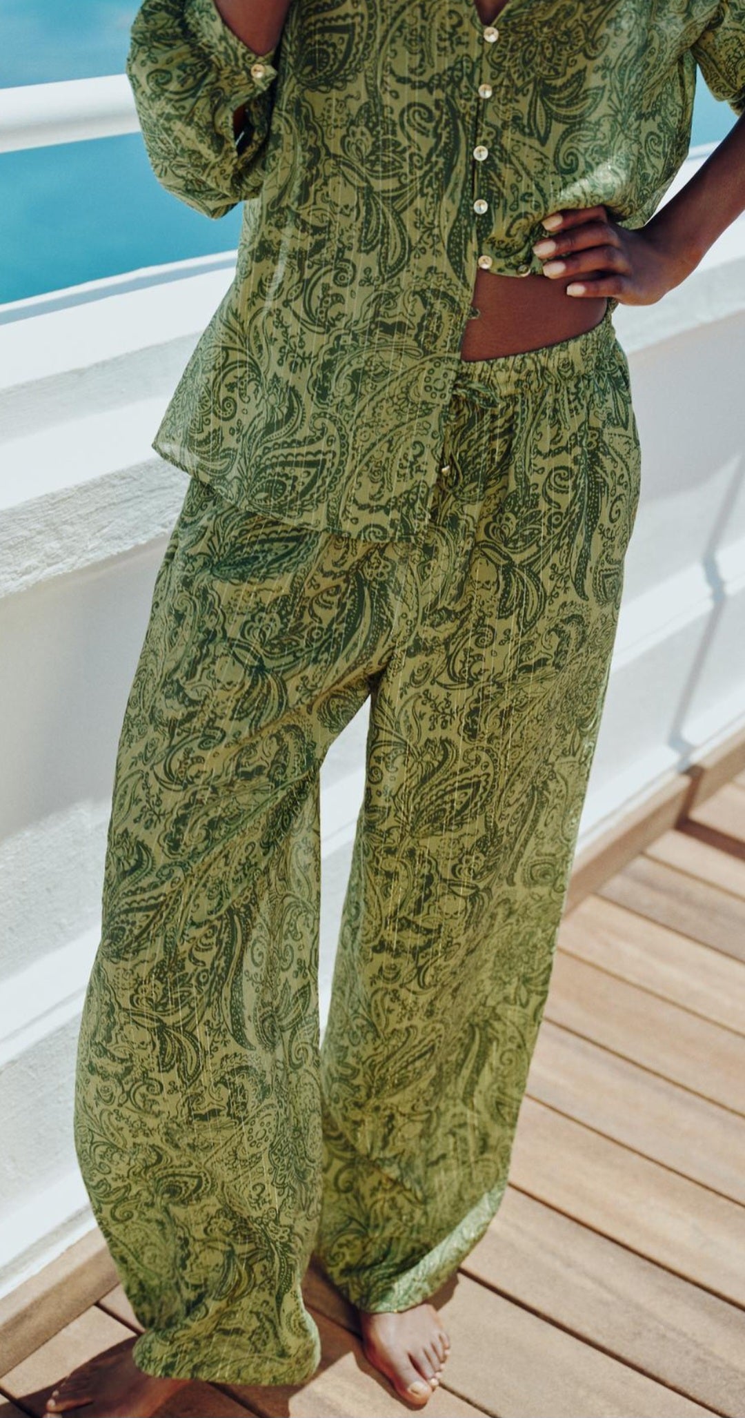 METALLIC THREAD PRINTED outfit