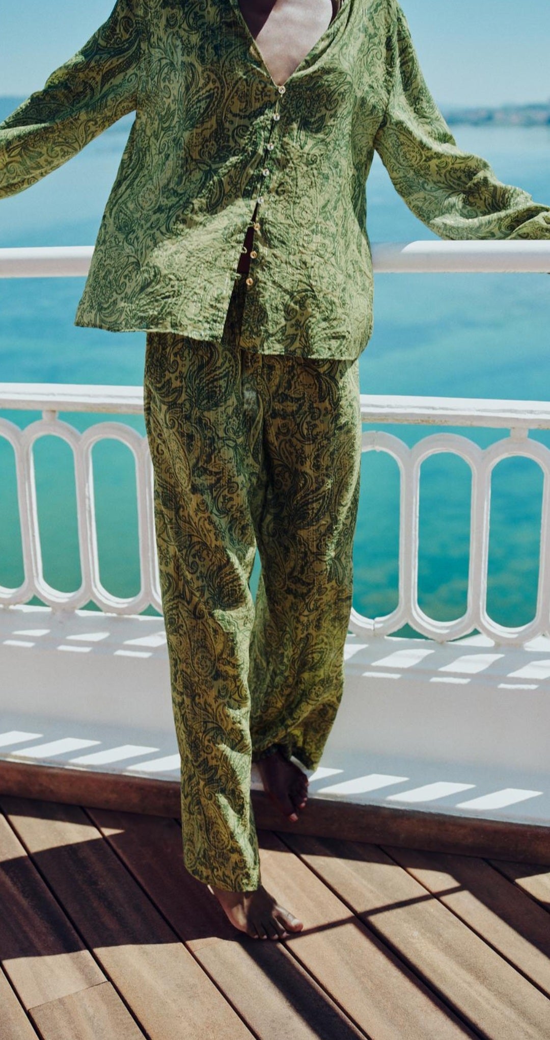 METALLIC THREAD PRINTED outfit