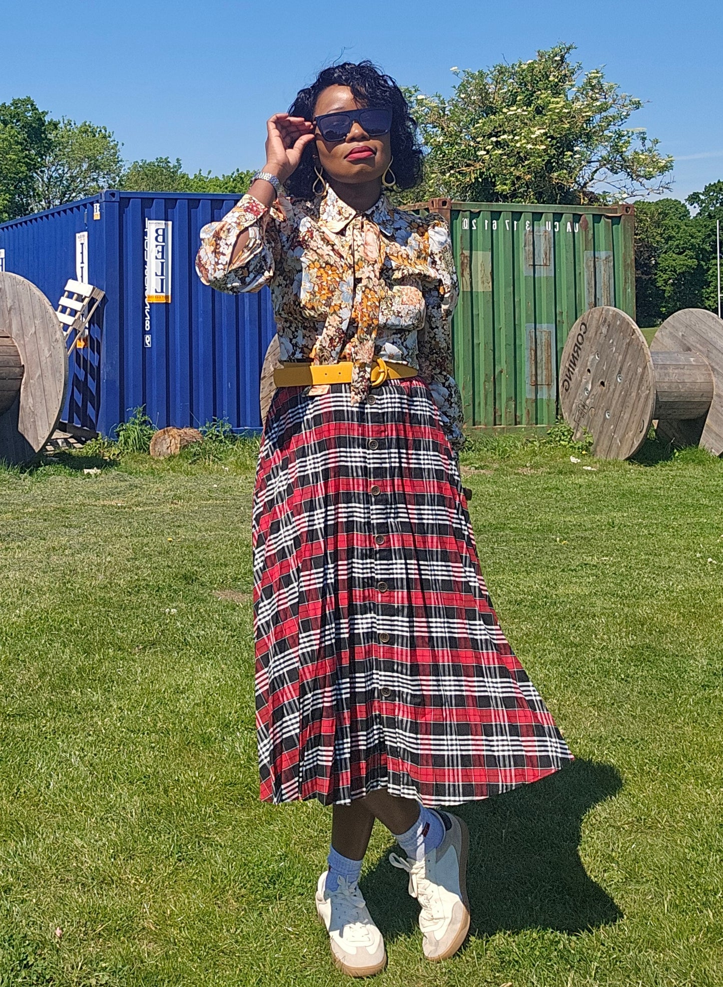 Pleated check skirt