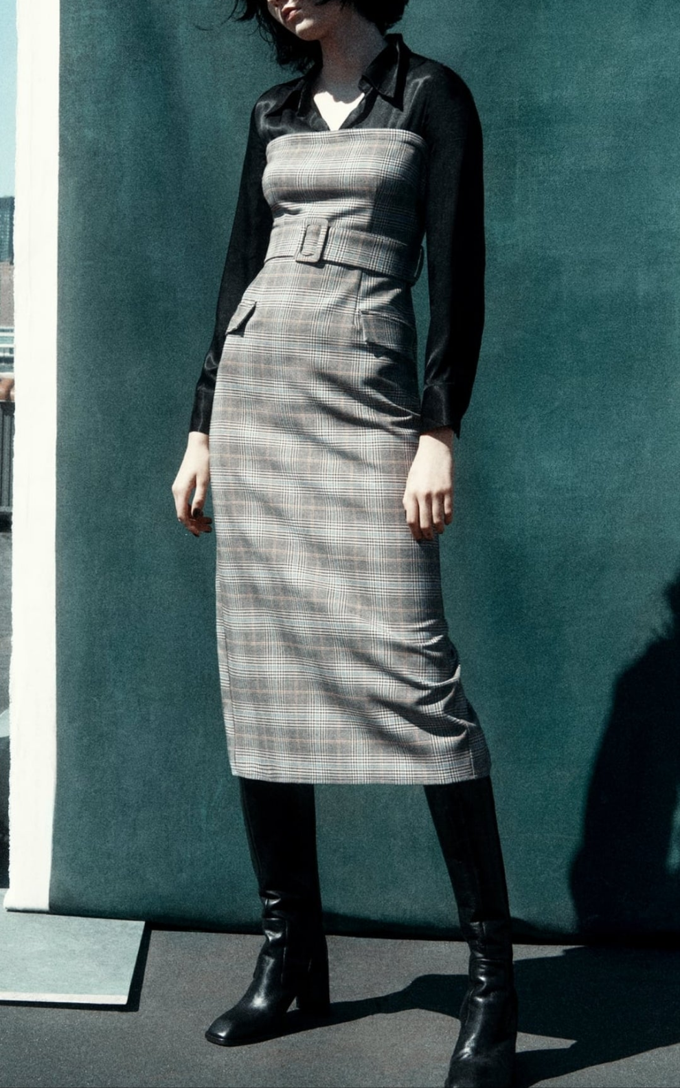 Contrasting fabric check dress