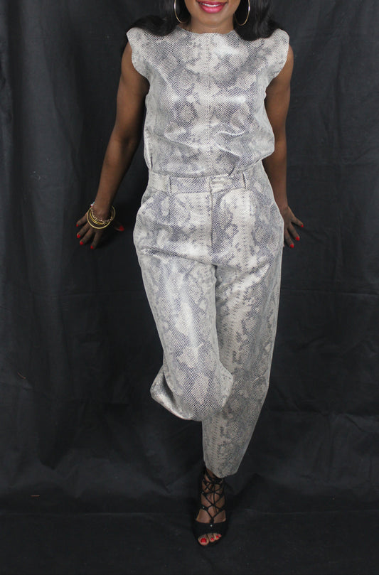 Animal print fault leather top