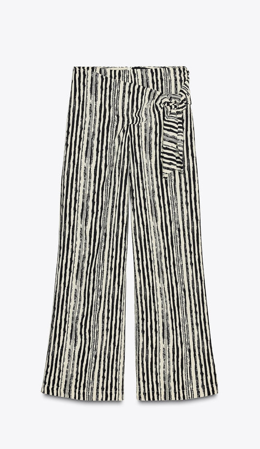 Long trousers with tie